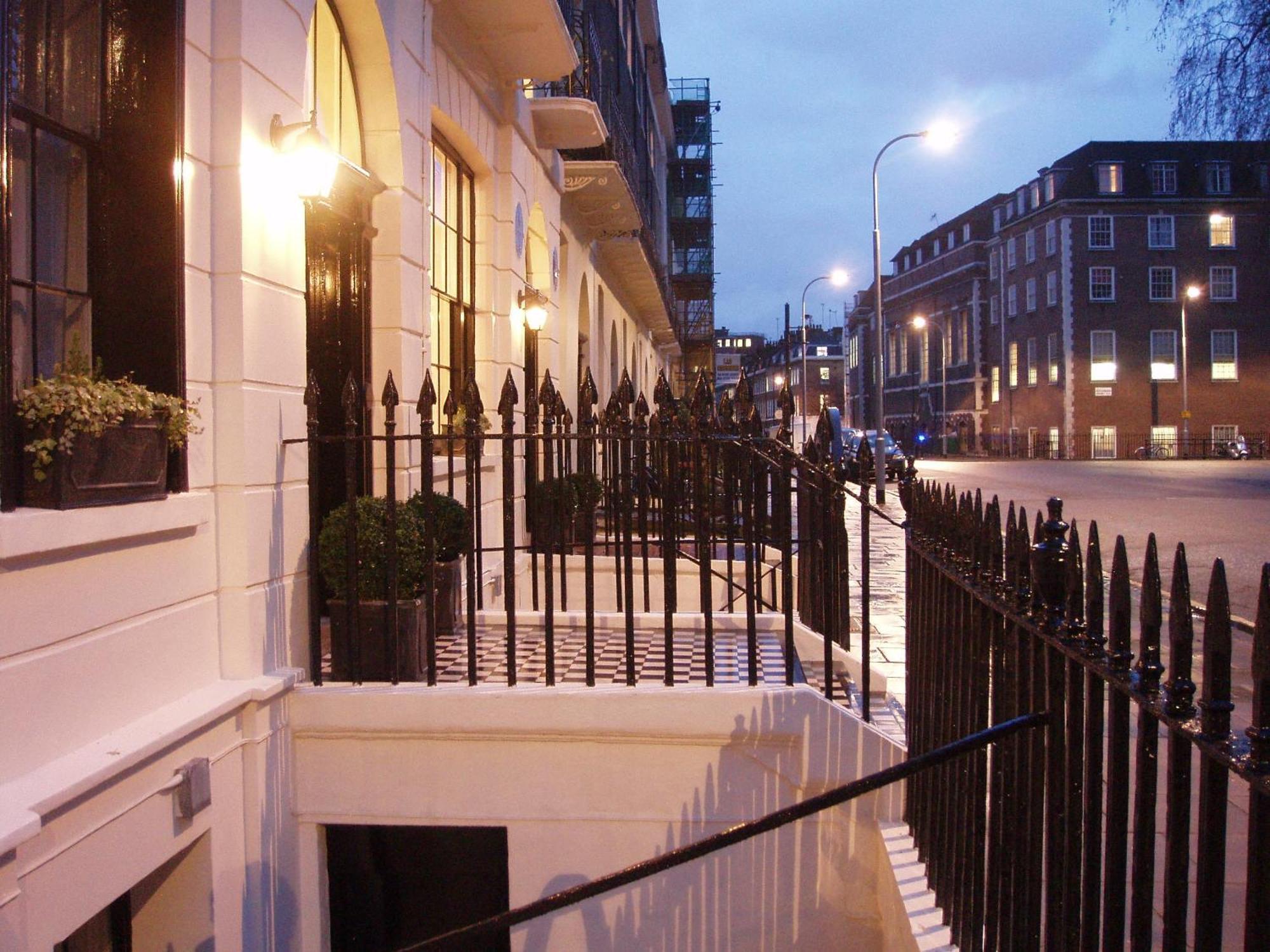 The Goodenough Hotel London Exterior foto